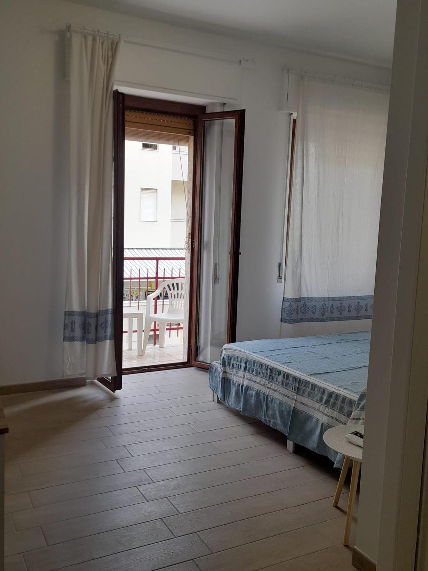 Beach Rooms 1 Self Check-In Alghero Esterno foto