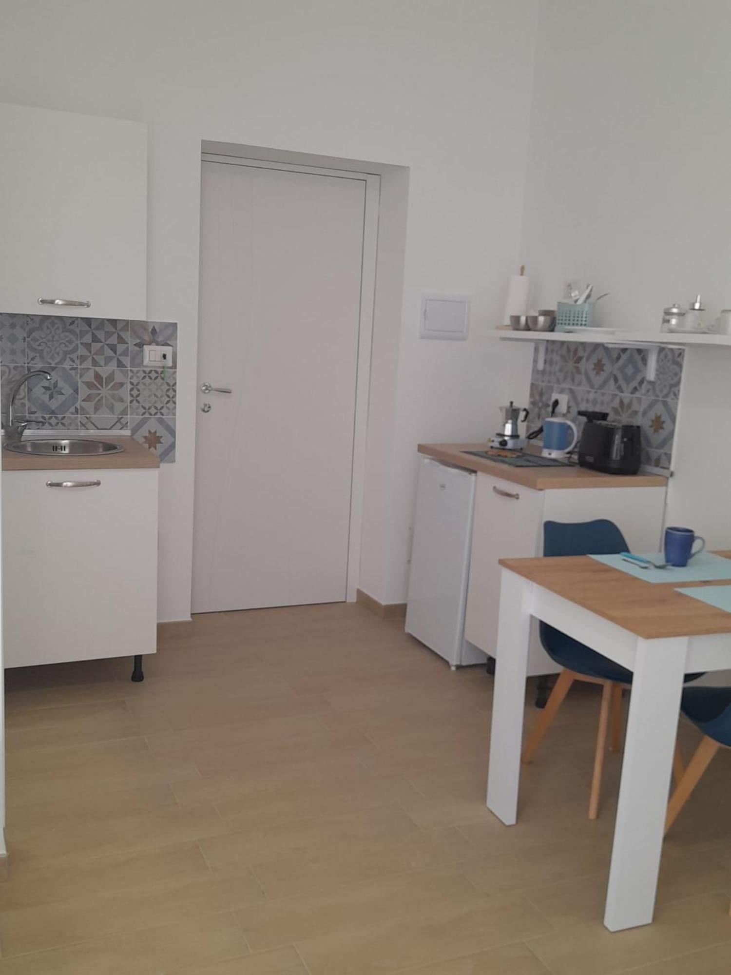 Beach Rooms 1 Self Check-In Alghero Esterno foto